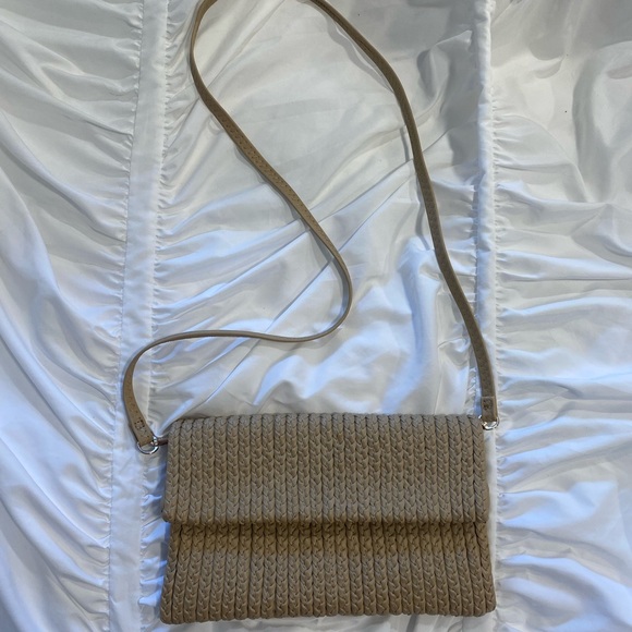 Tan purse - Picture 2 of 7